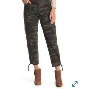 NWT Sanctuary Poplin Camo Pants Women’s Size X-Small
